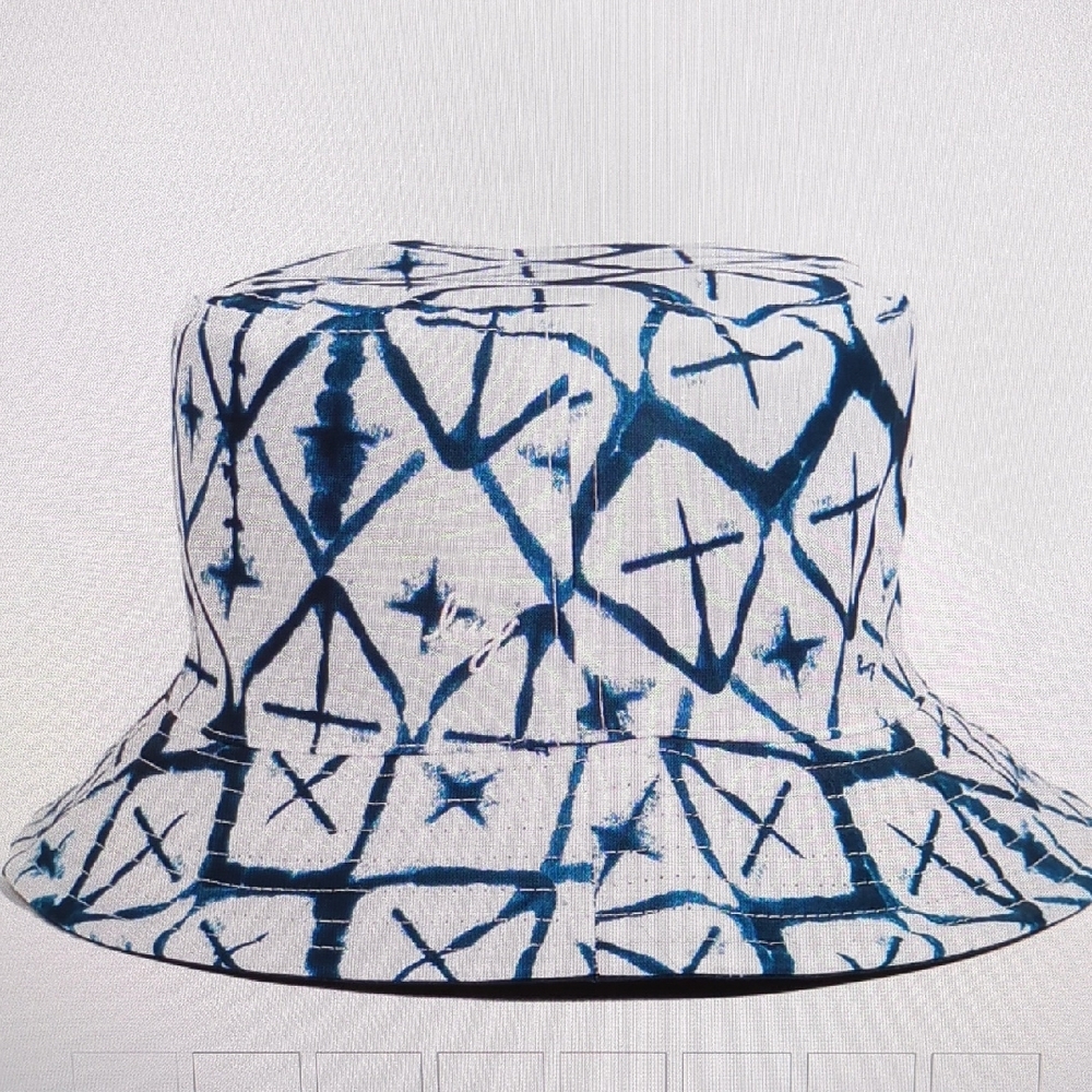 Lug Canopy Bucket Hat - Diamond White/Navy - NWOT - Picture 2 of 8